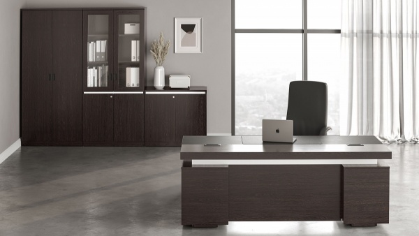 Кабинет руководителя "Liverpool", цвет: венге