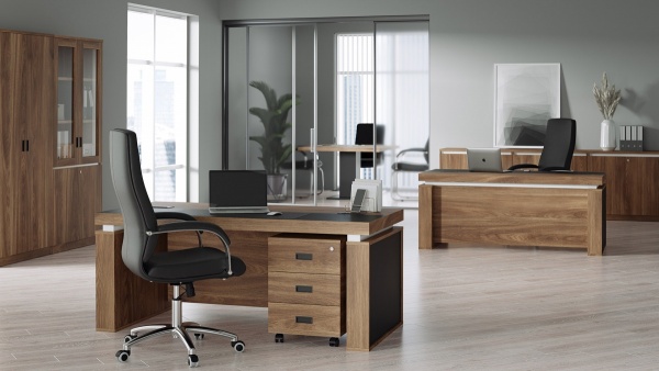 Кабинет руководителя "Liverpool", цвет: Орех